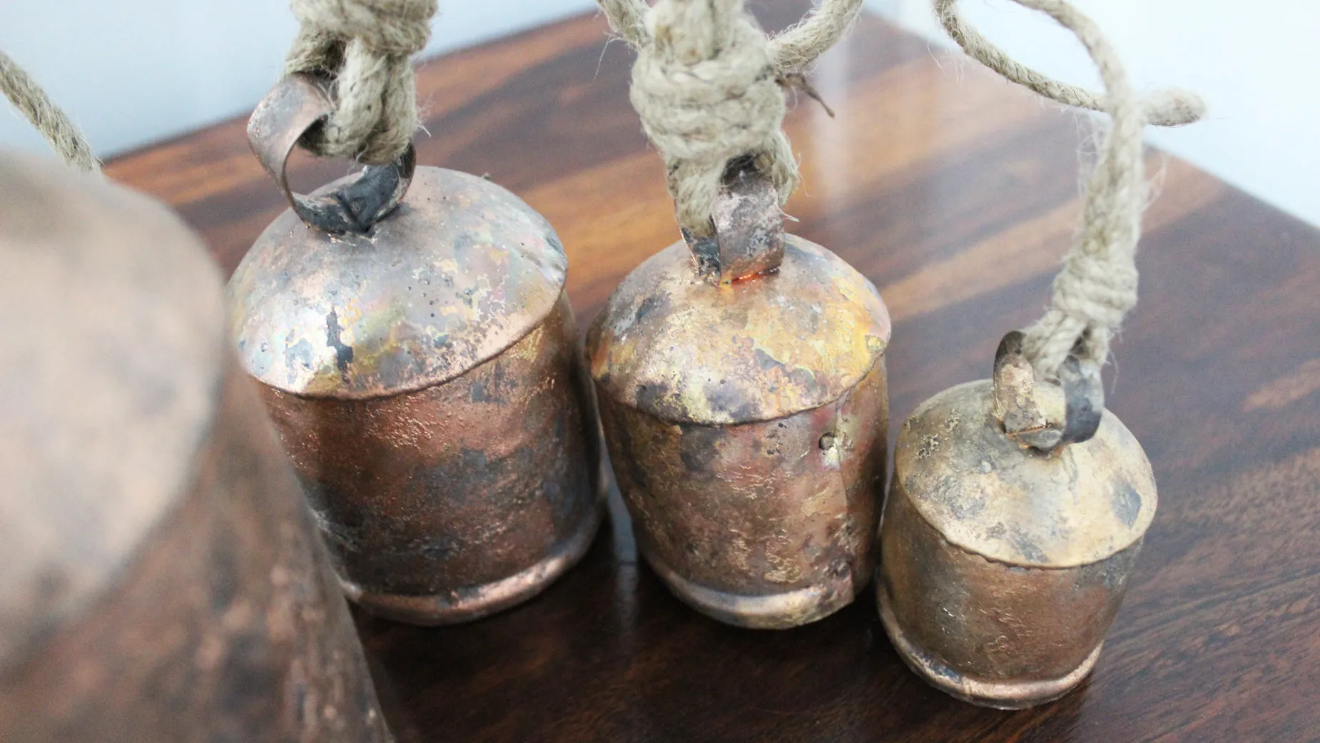 Mango Gifts Set of 5 Harmony Cow Bells Vintage Chimes Antique Copper Finish with Jute Rope