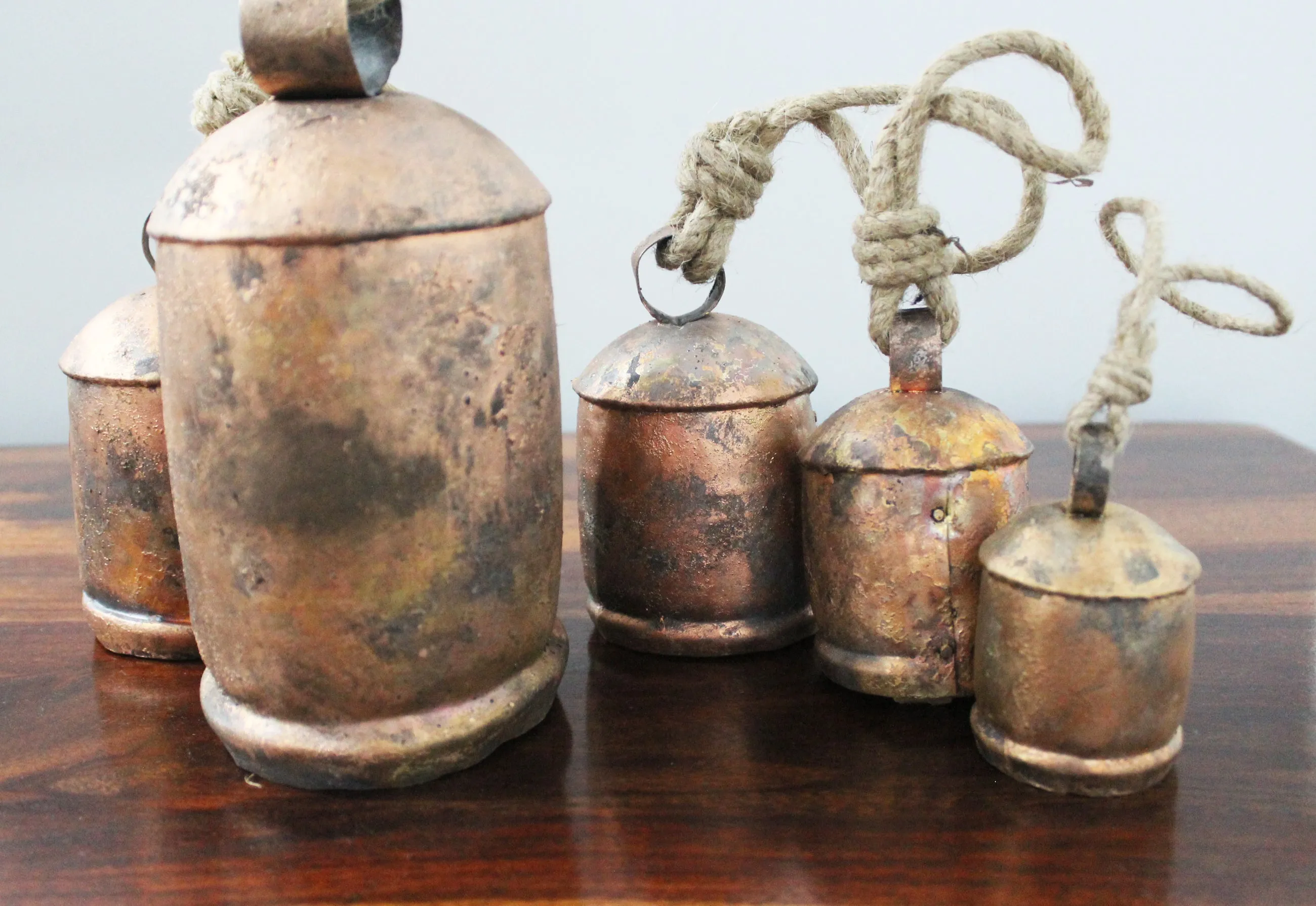 Mango Gifts Set of 5 Harmony Cow Bells Vintage Chimes Antique Copper Finish with Jute Rope