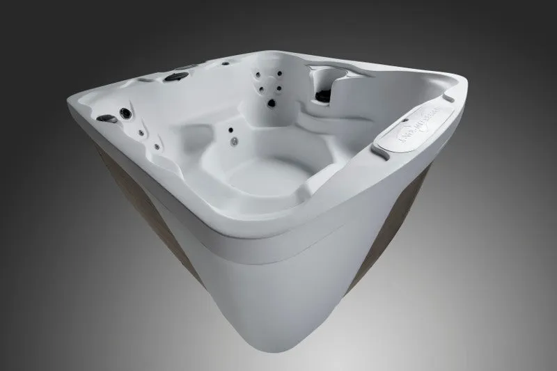 Monterey Hot Tub by Freeflow Spas