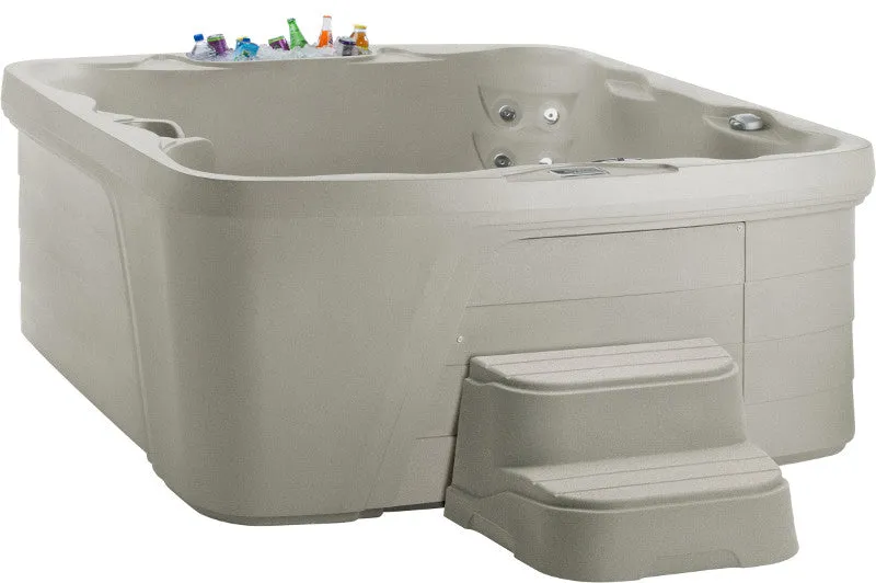 Monterey Hot Tub by Freeflow Spas